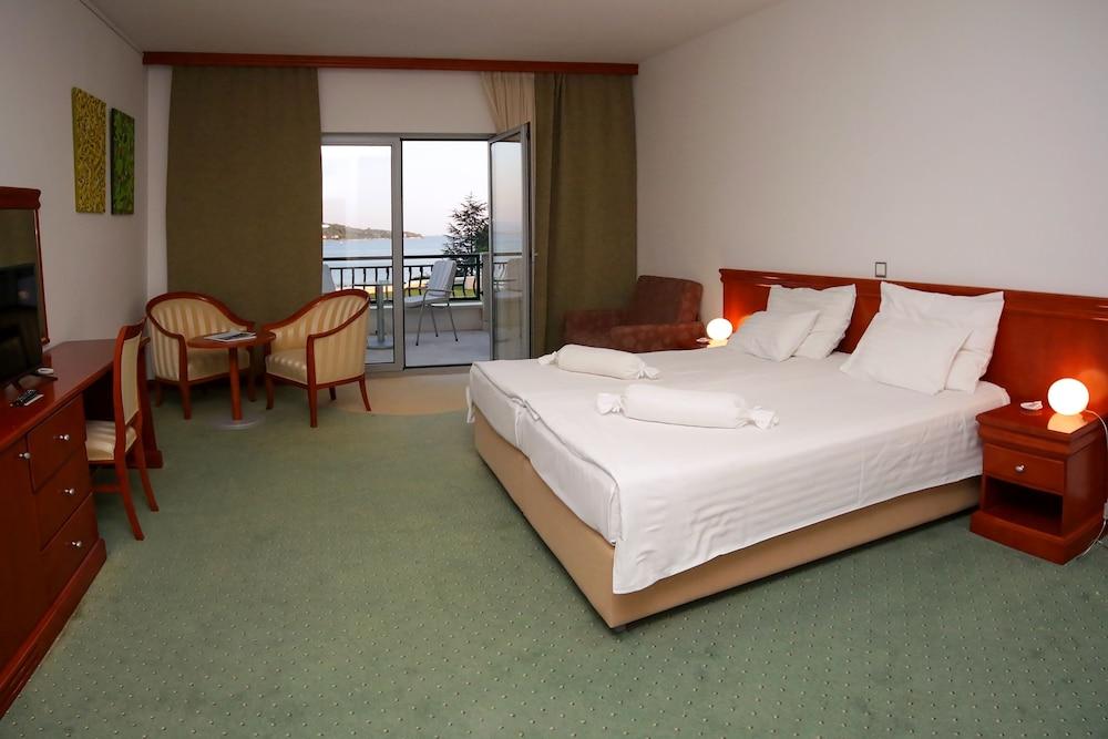 Hotel Villa Radin โวดีเซ ภายนอก รูปภาพ