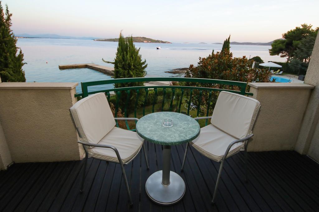 Hotel Villa Radin โวดีเซ ภายนอก รูปภาพ